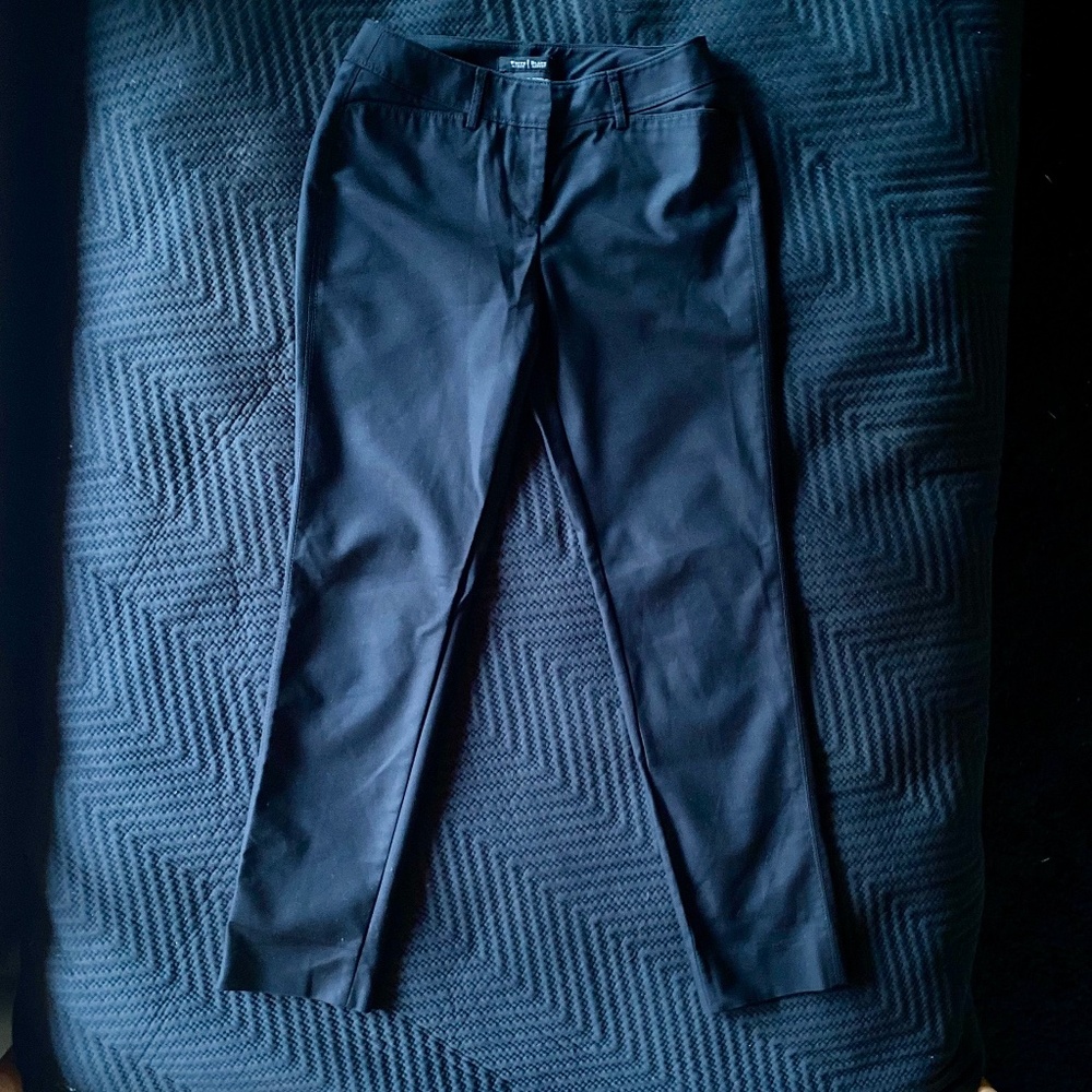 WHBM White House Black Market Slim Leg Black Dress Pants Women’s Size 2R